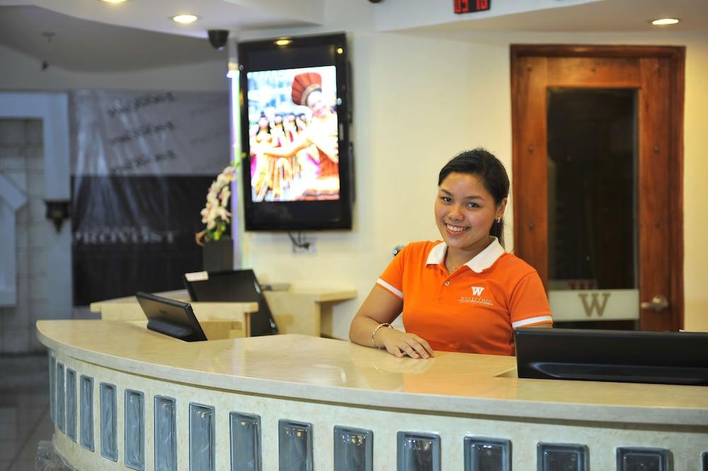 Wellcome Hotel Cebu Bagian luar foto