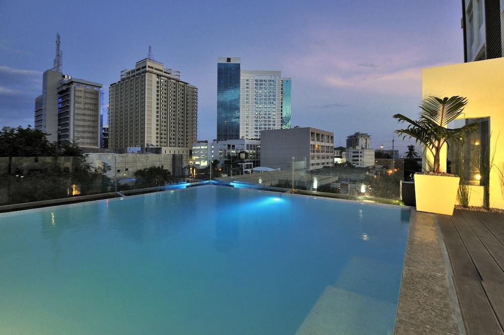 Wellcome Hotel Cebu Bagian luar foto
