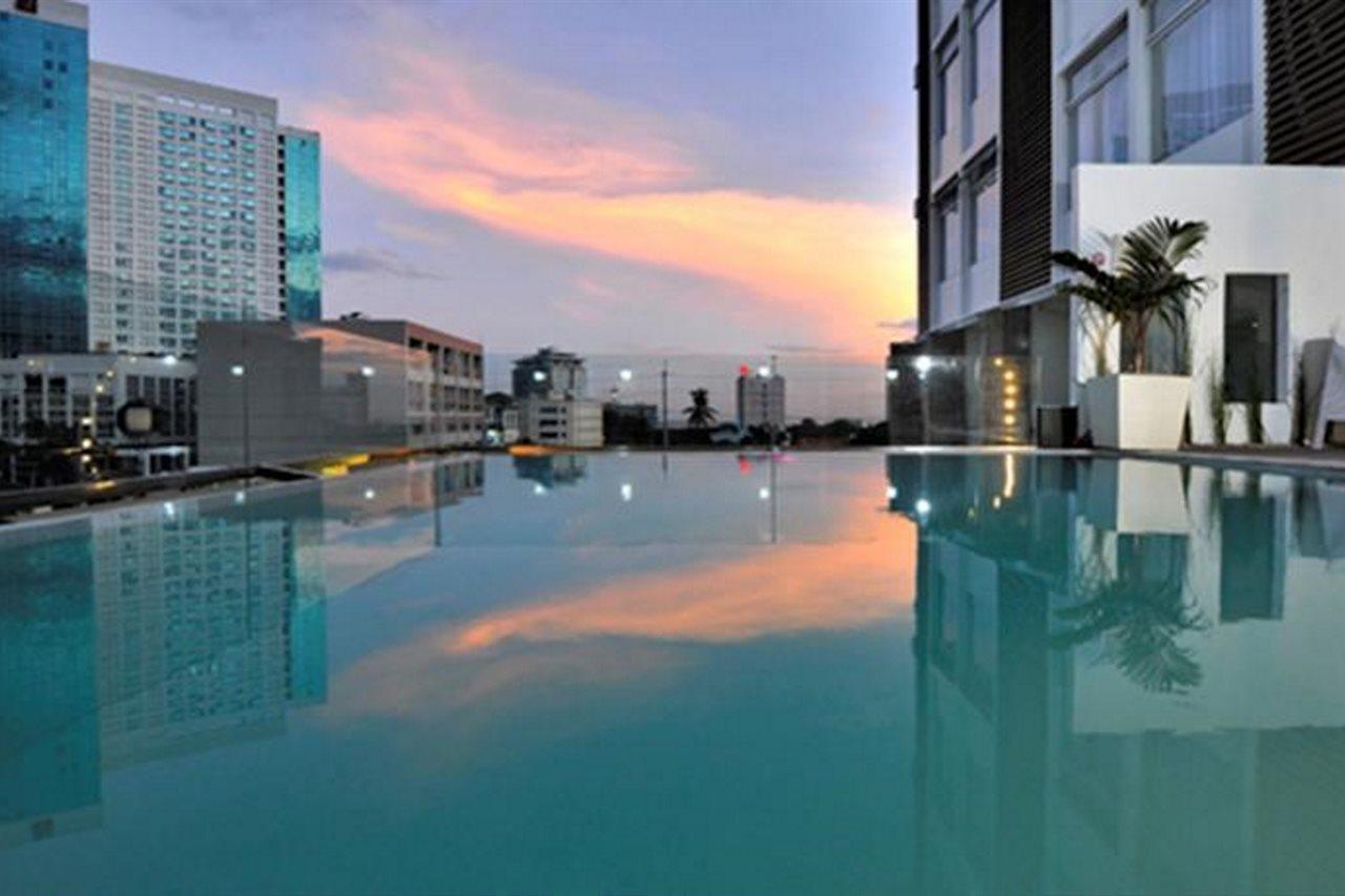 Wellcome Hotel Cebu Bagian luar foto