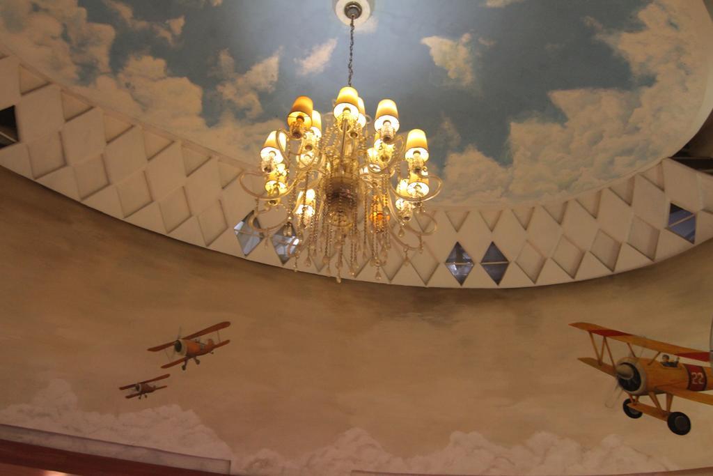 Wellcome Hotel Cebu Bagian luar foto