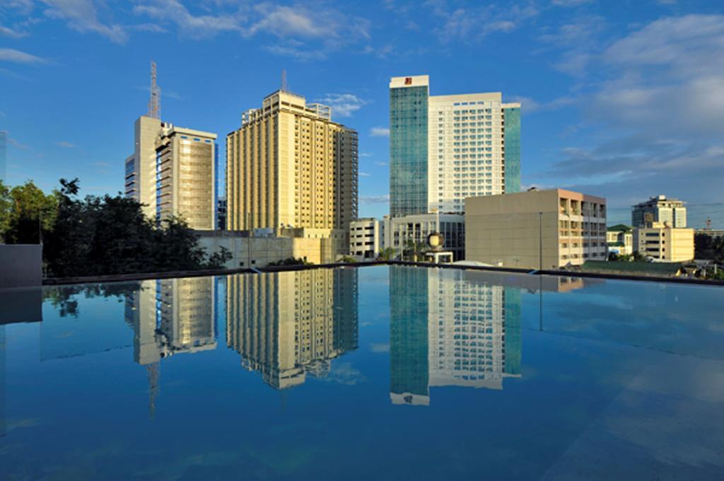 Wellcome Hotel Cebu Bagian luar foto
