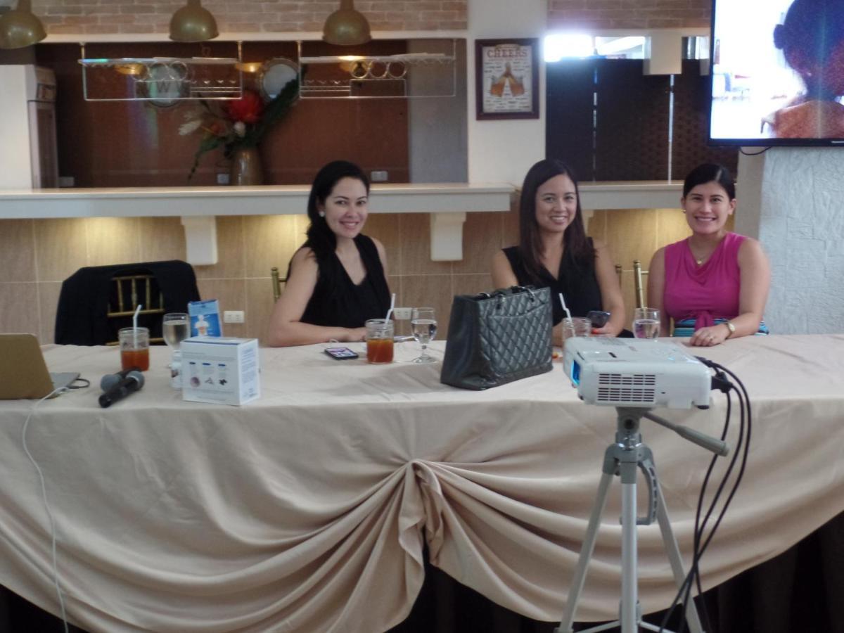 Wellcome Hotel Cebu Bagian luar foto